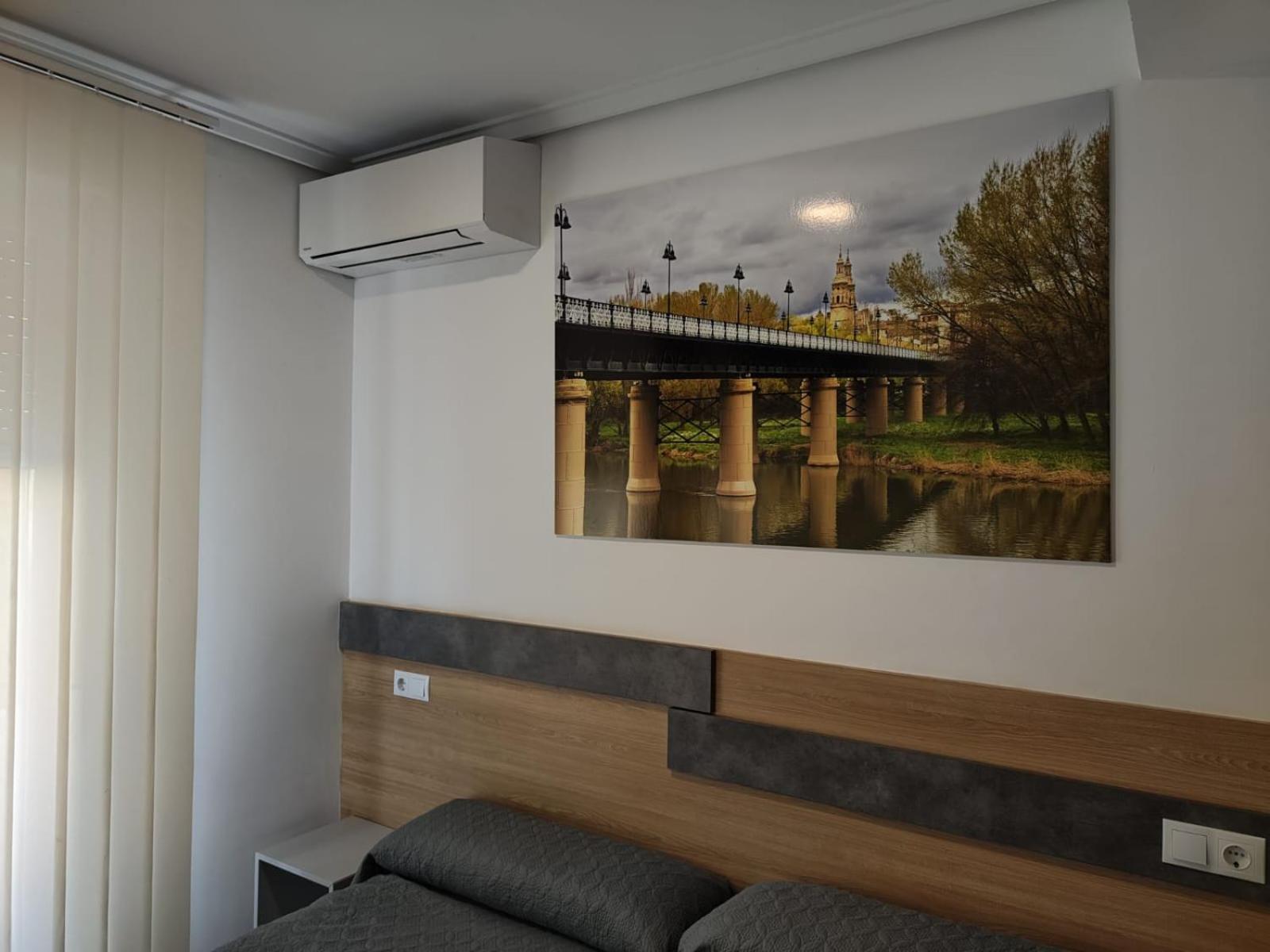 Hostal Rioja Condestable Λογκρόνο Εξωτερικό φωτογραφία
